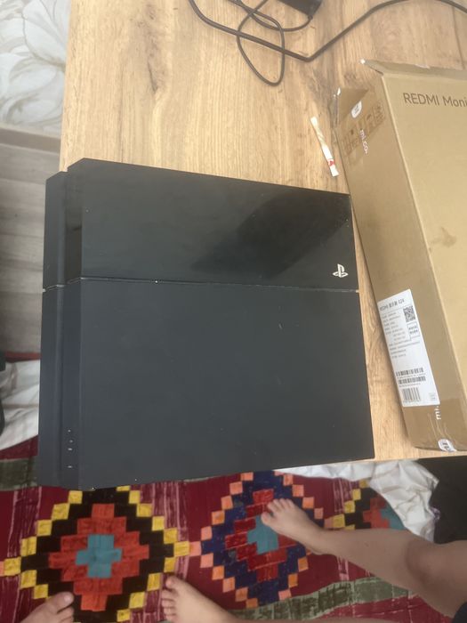 Play Station 4 1tb