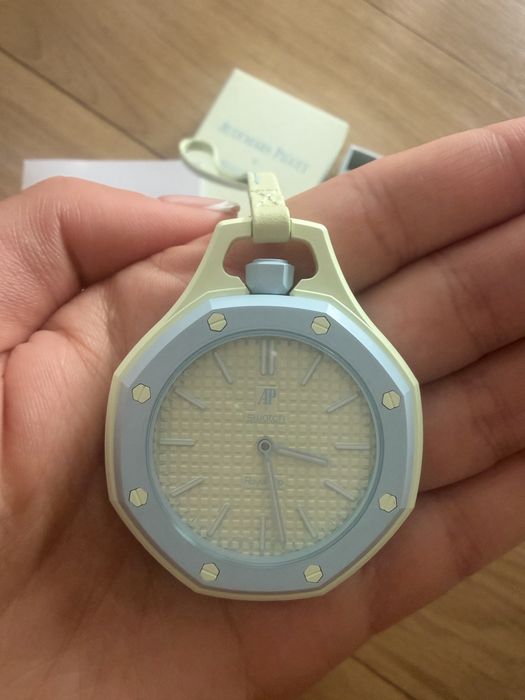AP& swatch watch