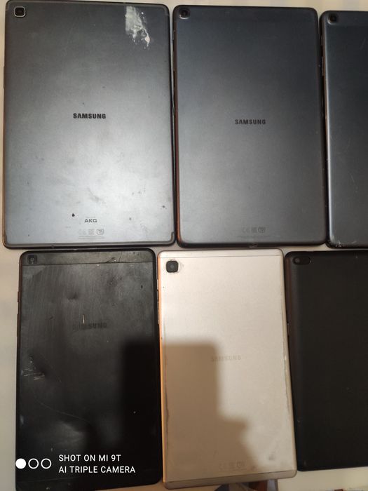 Продам планшет samsung на запчасти