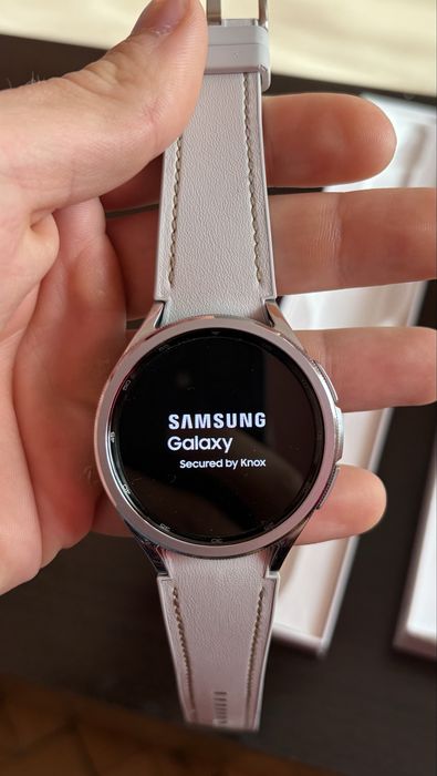 Продавам Samsung Galaxy Watch 6 Classic 47 mm. КАТО НОВ!