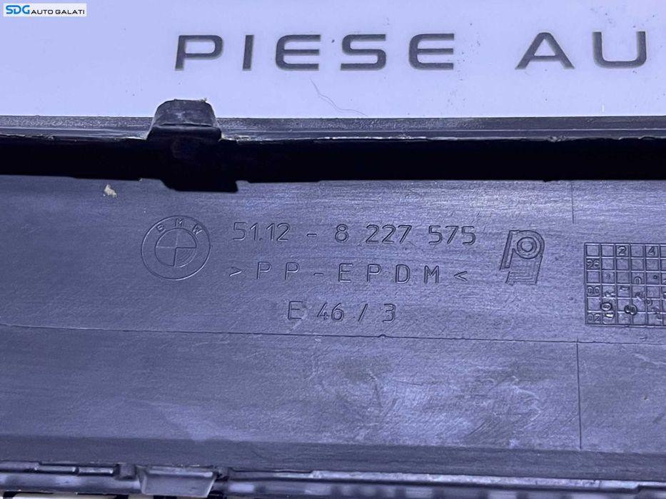 Bandou Ornament Plastic Stanga de pe Bara Spoiler Spate BMW Seria 3 E46 Turing Break 1998 - 2006 Cod 8227575 51128227575 [L7853]
