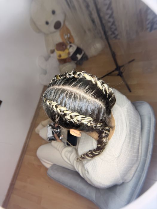 codite afro și epilare cu ceara