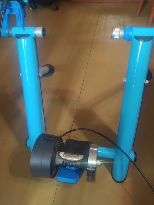 Продам Велостанок Tacx