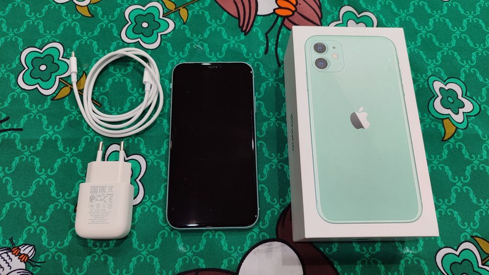 iPhone 11. 64gb green
