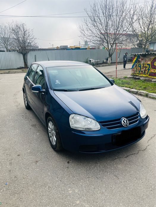Vand golf 5 anul 2006
