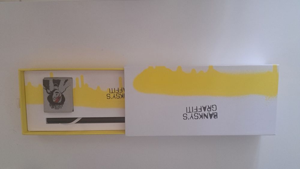 Banksy's graffiti молив