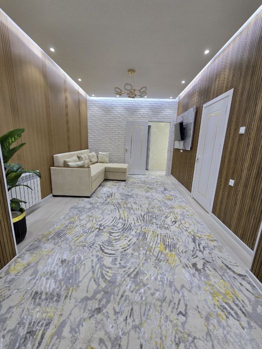 Чиланзар 20. ЕВРО мебель техника.  1.5х6 балкон