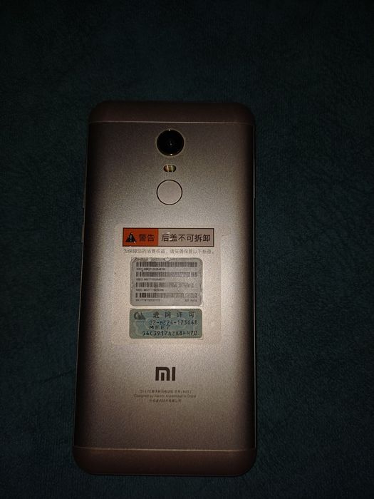 Срочно продам .одни руки Redmi 5 plus