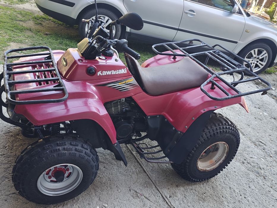 ATV Kawasaki KLF 250