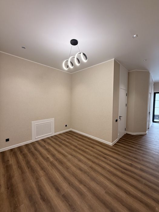 Дом 1.7 сот, 4 комнаты + холл, 2 санузла — центр Сергели