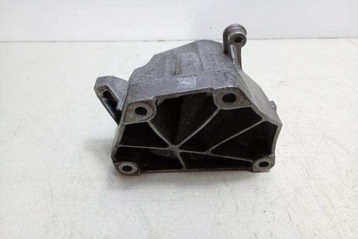 Suport motor stanga A6512230004 Mercedes-Benz E-Class W212/S212/C207/