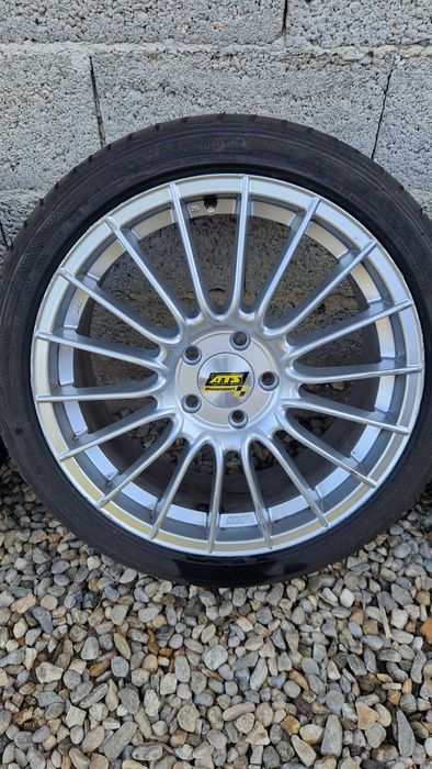 AUDI , VW  Джанти със летни гуми  225/40/18  8J×18  ET 65  5×112