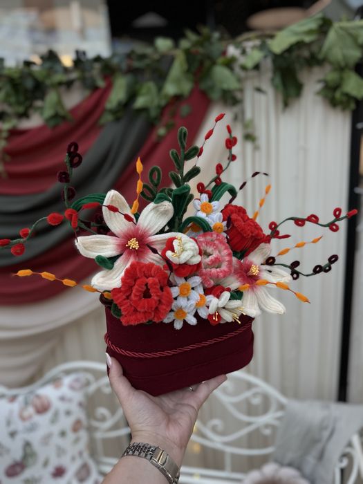 Aranjament flori plusate