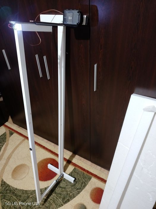 Машина за рязане на изолация