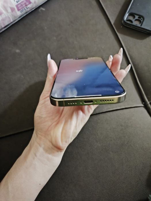 Appl 16pro max E sim в отличном состоянии 256гб