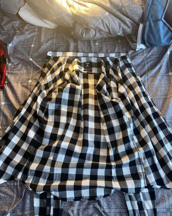 Set de 2 camasi rosu/alb marime S