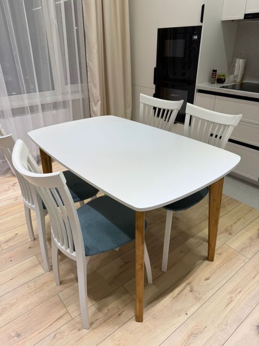 стол со стульями