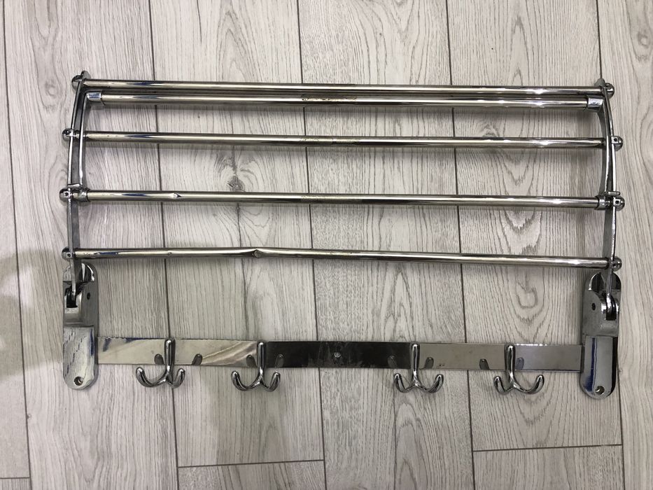 Вешалка настенная