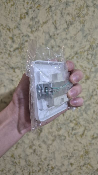 Выключатель двухкоавишный новый