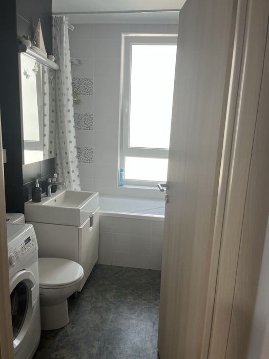 Vand apartament 3 camere, decomandat, în cartierul Arhitecțiilor. Prop