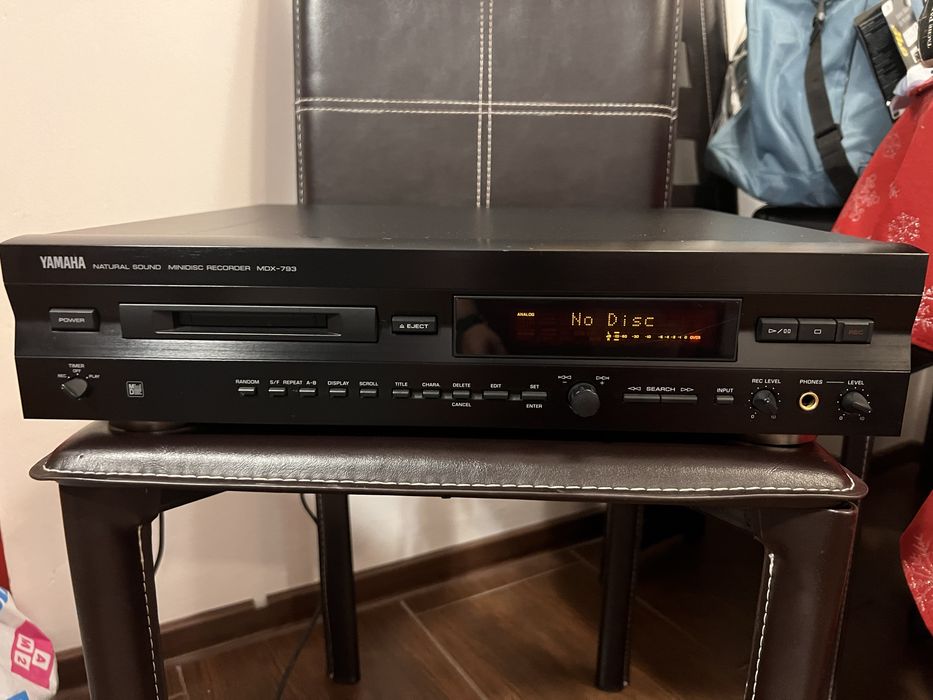 Yamaha MDX-793 = Natural Sound MiniDisk Recorder (cap de serie)