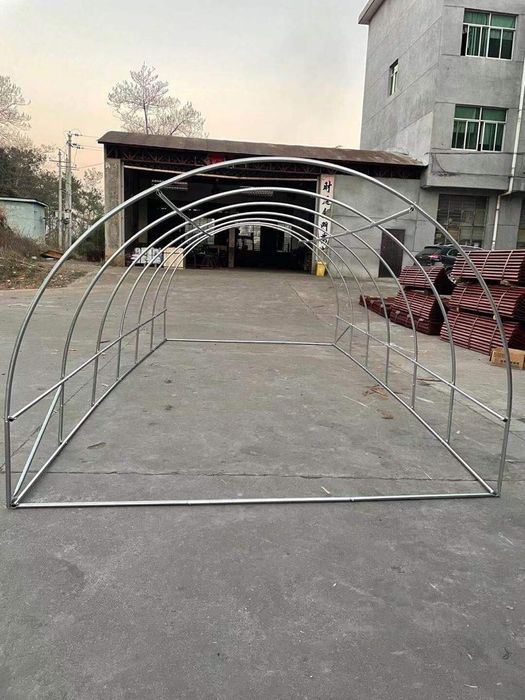 Solar gradina cu schelet metalic 8 x 3 m cu ferestre de aerisire