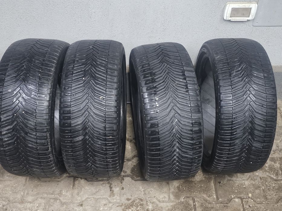 Anvelope all season Michelin Cross Climate + 225/40 R18