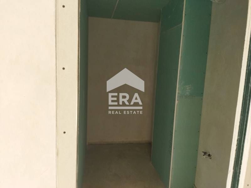 Продава се Тристаен апартамент в Варна, Център - 108 кв.м за 1991 €/кв.м - Снимка #5