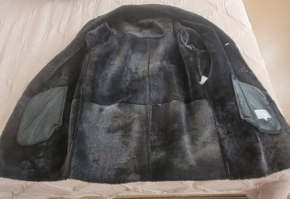 Продам зиммнюю дубленку