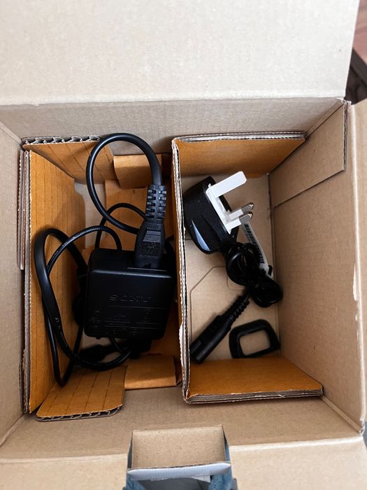 Фотоапарат Sony α6000 + обектив 16-50mm OSS