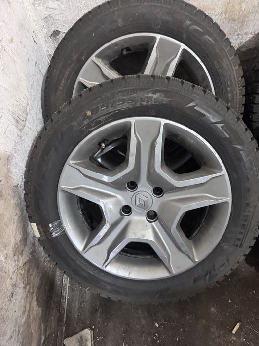 Диск с шинами  Дастер  р16