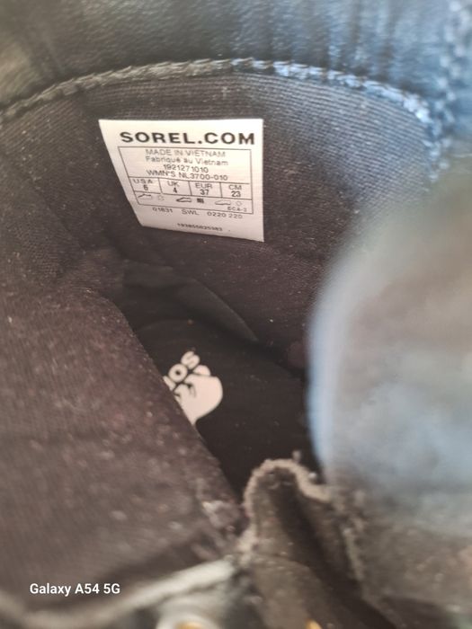 Чисто нови боти "Sorel",номер 36
