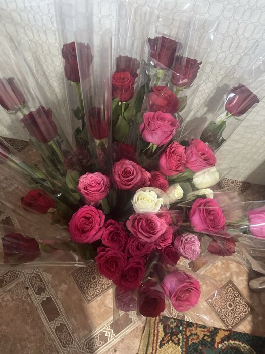 гүлдер сатылады,