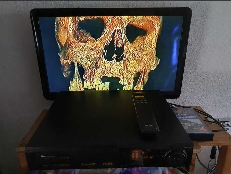 video Panasonic NV-FS88EG Super VHS telecomanda originala