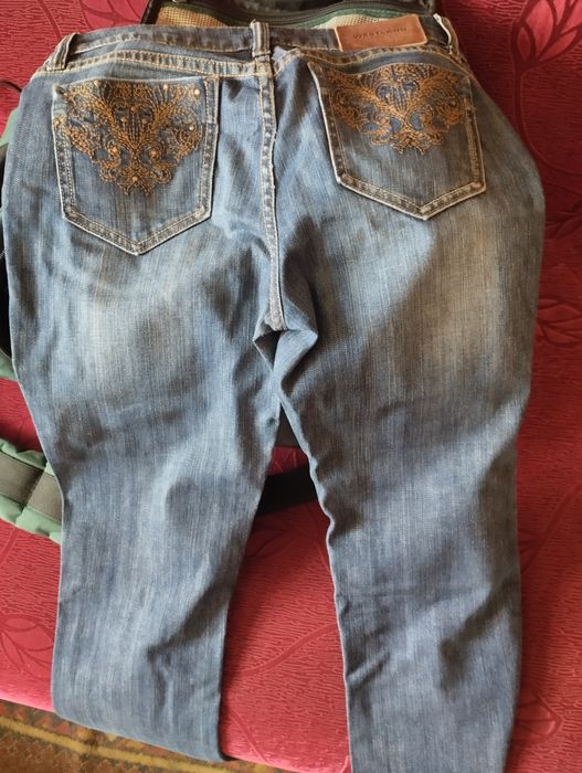 Джинсы женские..