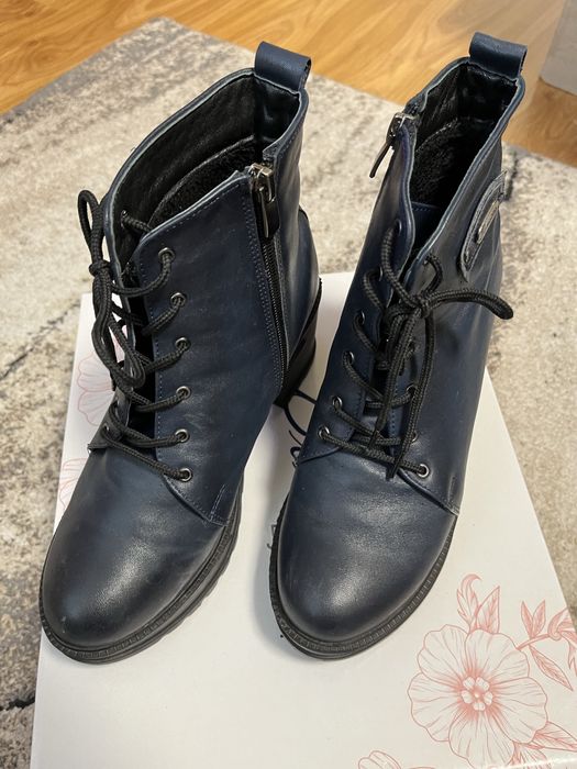 Боти от естествена кожа