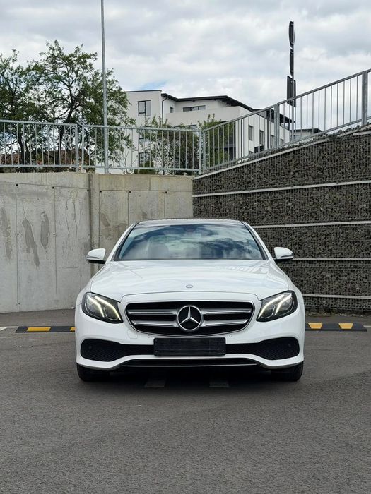 Mercedes-Benz E Stare perfecta / Inmatriculat