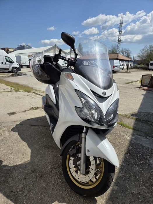 Vând yamaha majesti 400