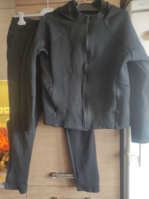 Дамски черен анцунг