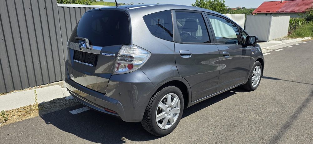 Honda Jazz 1.3benzina/hybrid 2014 Automat