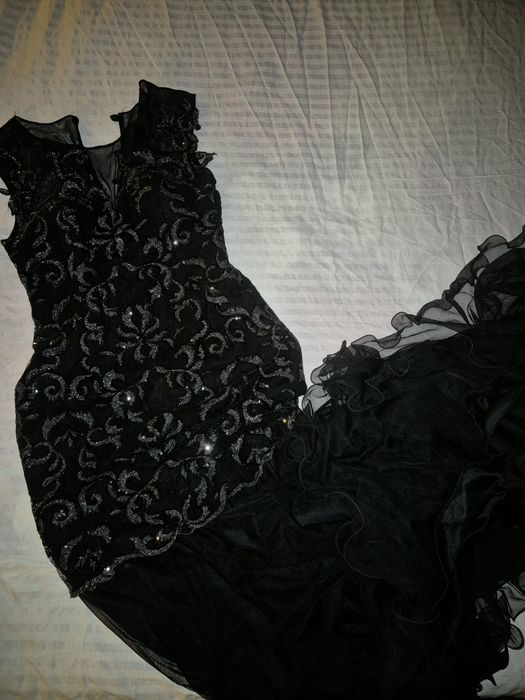 Vând rochie 200 lei