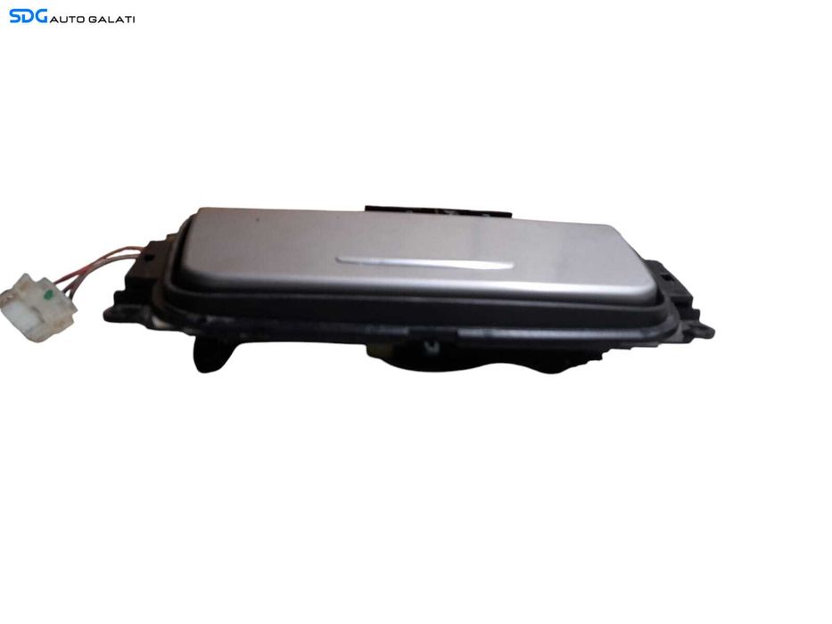 Scrumiera BMW Seria 1 E81 E87 2004 - 2011 Cod 7078571 7129555 E8X51167078571 E9X51167129555 [N0980]
