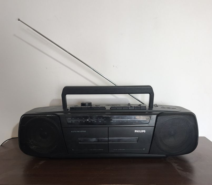 Радио касетофон Philips