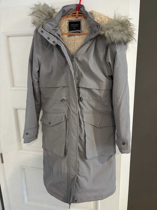 Палта и  якета  М-Л, както и за 12г MARX , LCW, TOM TAILOR, ZARA