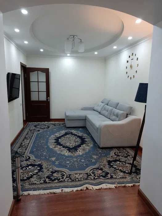 Ц-6 (метро Минор) - 1 в 2 комн - Аренда