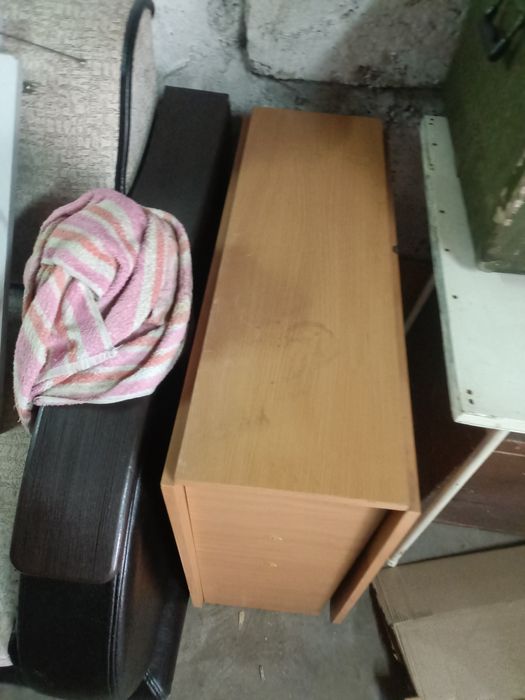 Стол книжка для дома