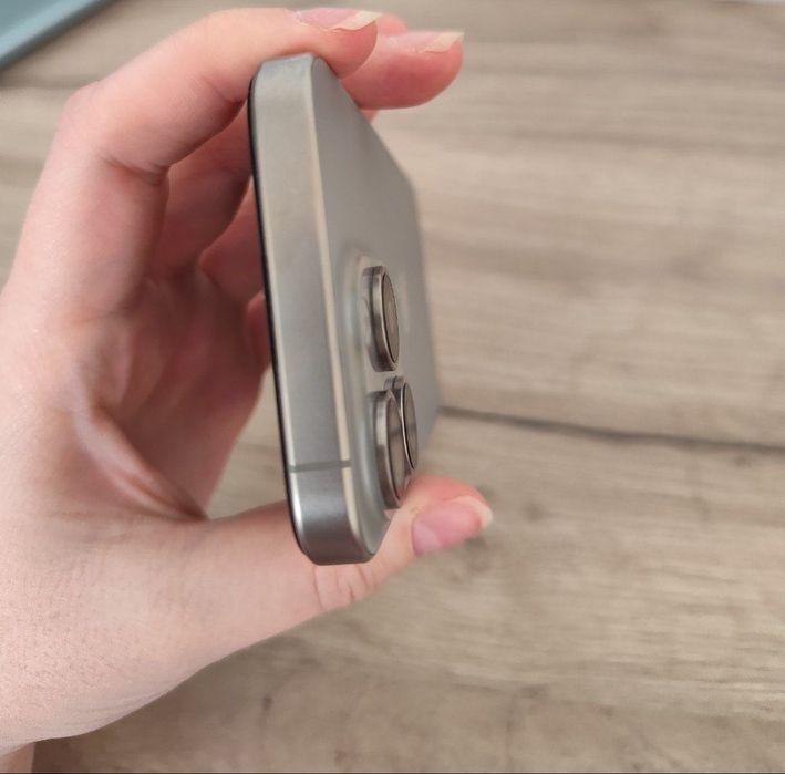 Продам IPhone 15 pro б/у