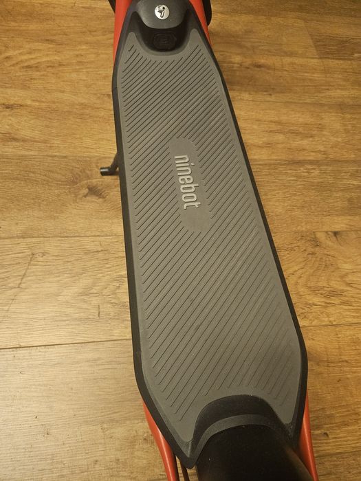 Trotinetă Ninebot Kickscooter D28e