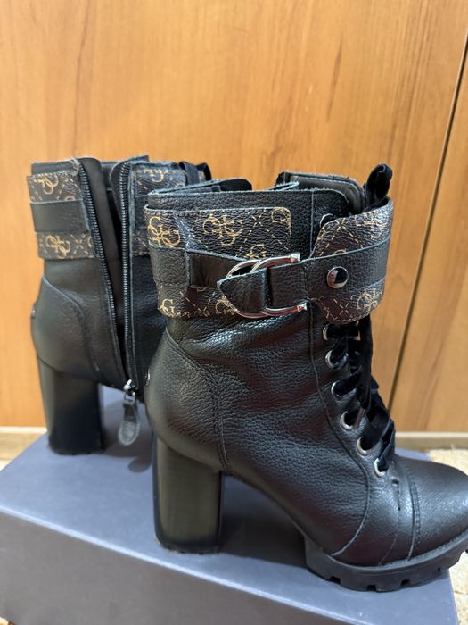 Оригинални токчета на guess