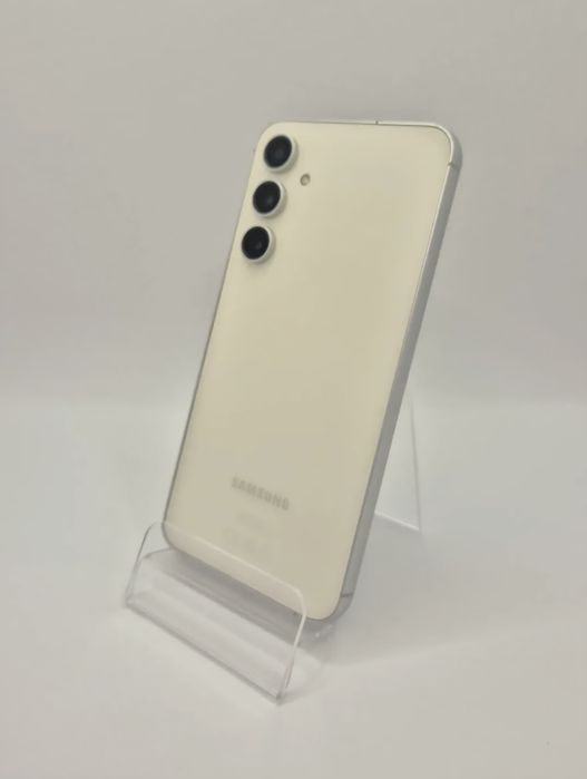 Samsung S23 FE / Black/White / 128 GB / DeluxGSM